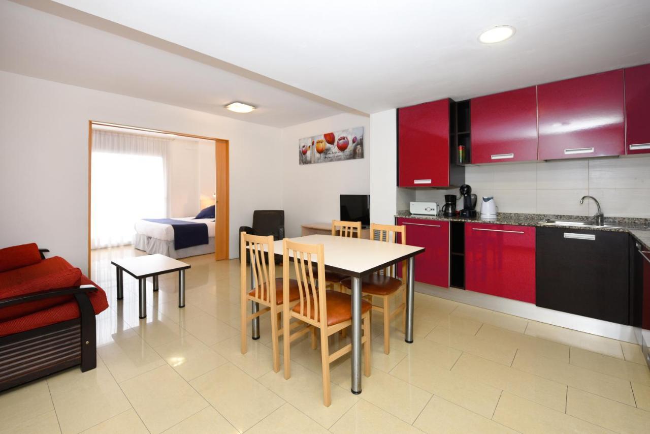 Neptuno Apartments Calella Extérieur photo