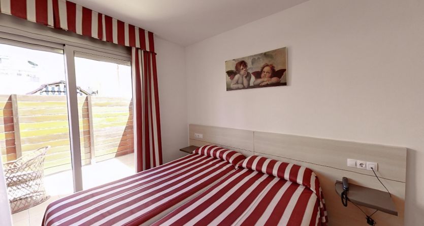 Neptuno Apartments Calella Extérieur photo