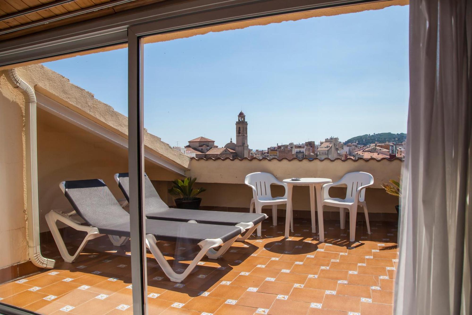 Neptuno Apartments Calella Extérieur photo