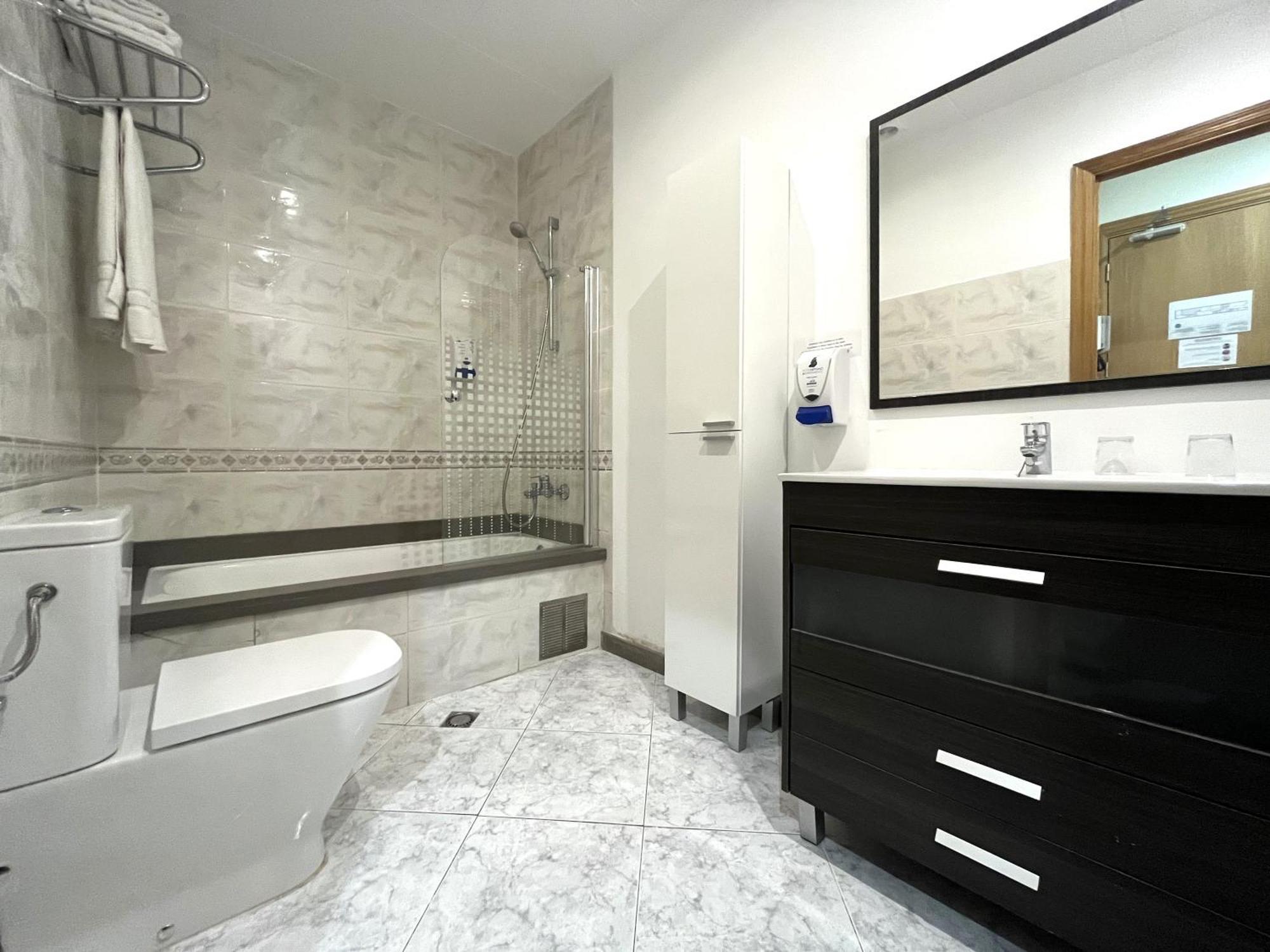 Neptuno Apartments Calella Extérieur photo