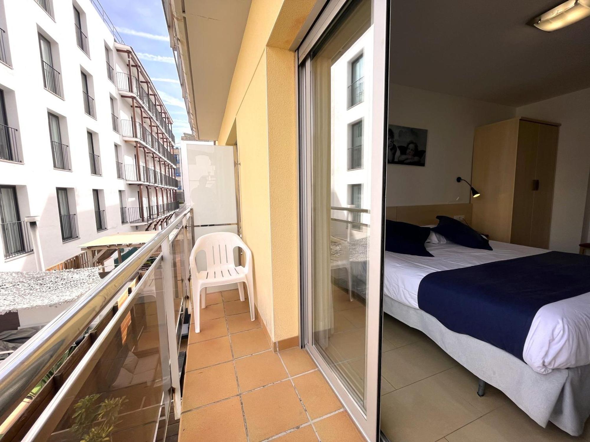 Neptuno Apartments Calella Chambre photo